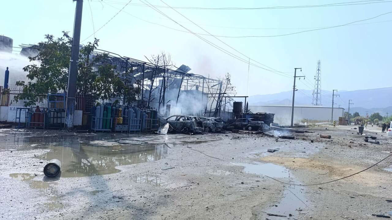 Oksijen dolum tesisinde patlama! 2 yaralı var 7